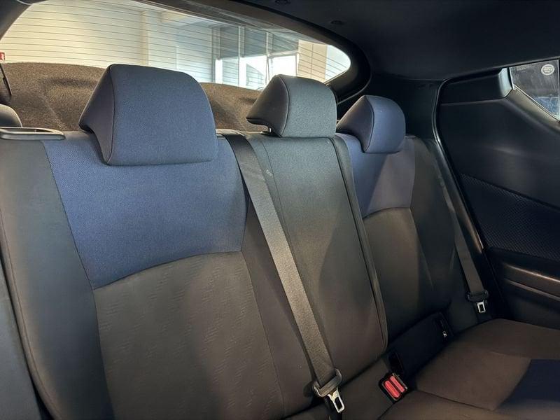 Toyota C-HR 1.8 Hybrid CVT Style