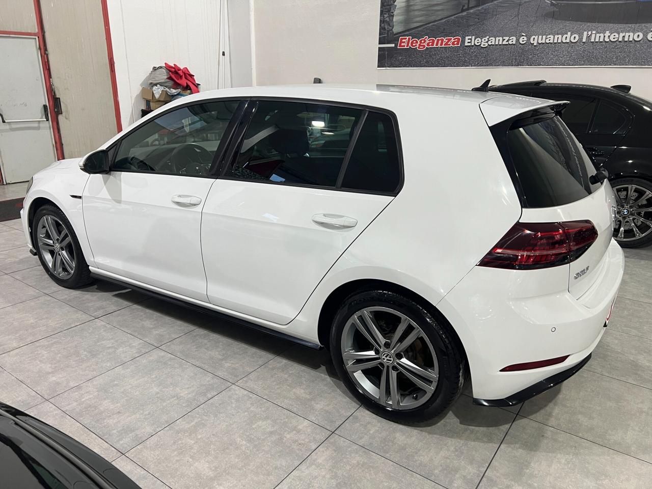Volkswagen Golf 1.6 116 CV - R-LINE - 2017