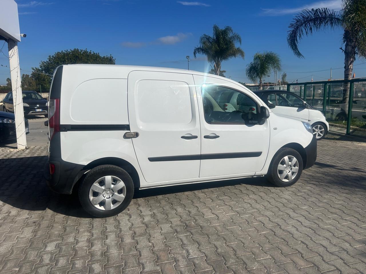 Renault Kangoo 1.5 dCi 90CV 5 porte Stop & Start Limited N1