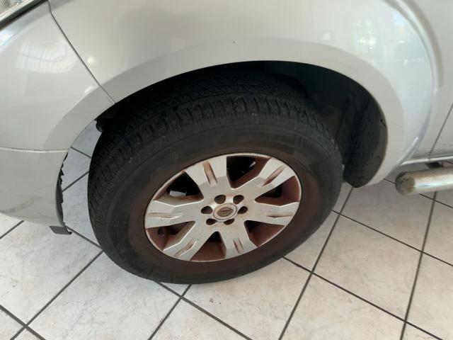 NISSAN Pathfinder 2.5 dCi LE 7 posti