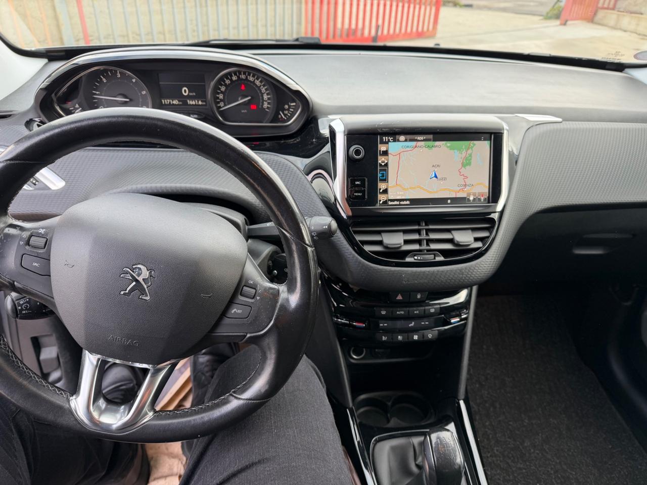 Peugeot 2008 BlueHDi 100 Allure