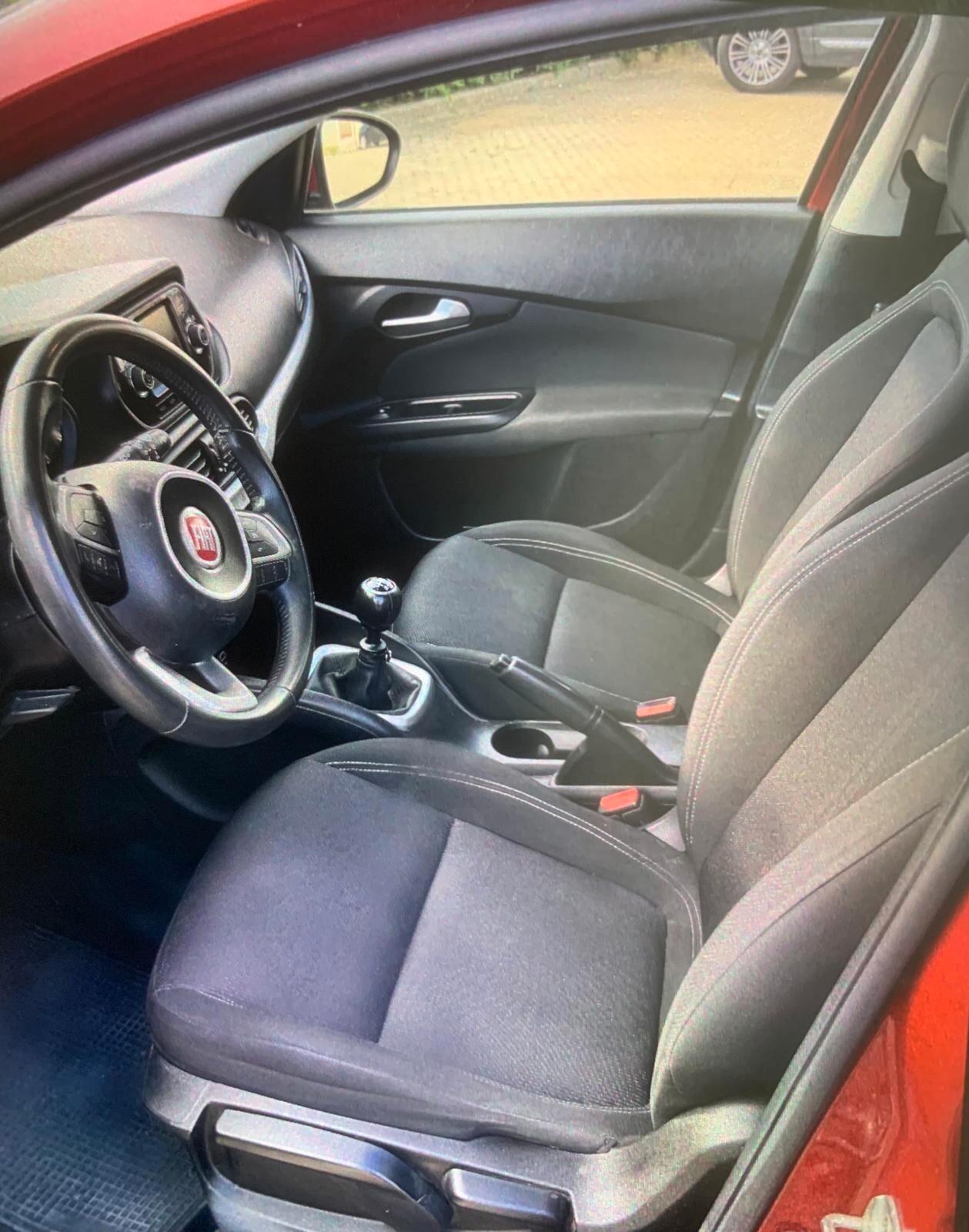 Fiat Tipo 1.6 Mjt S&S 5 porte Easy