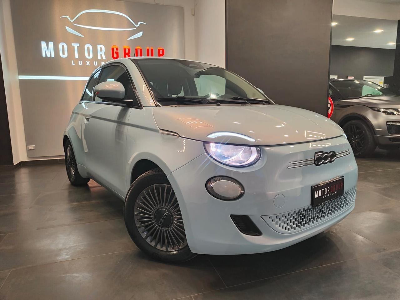 Fiat 500e Berlina 42 kWh La Prima