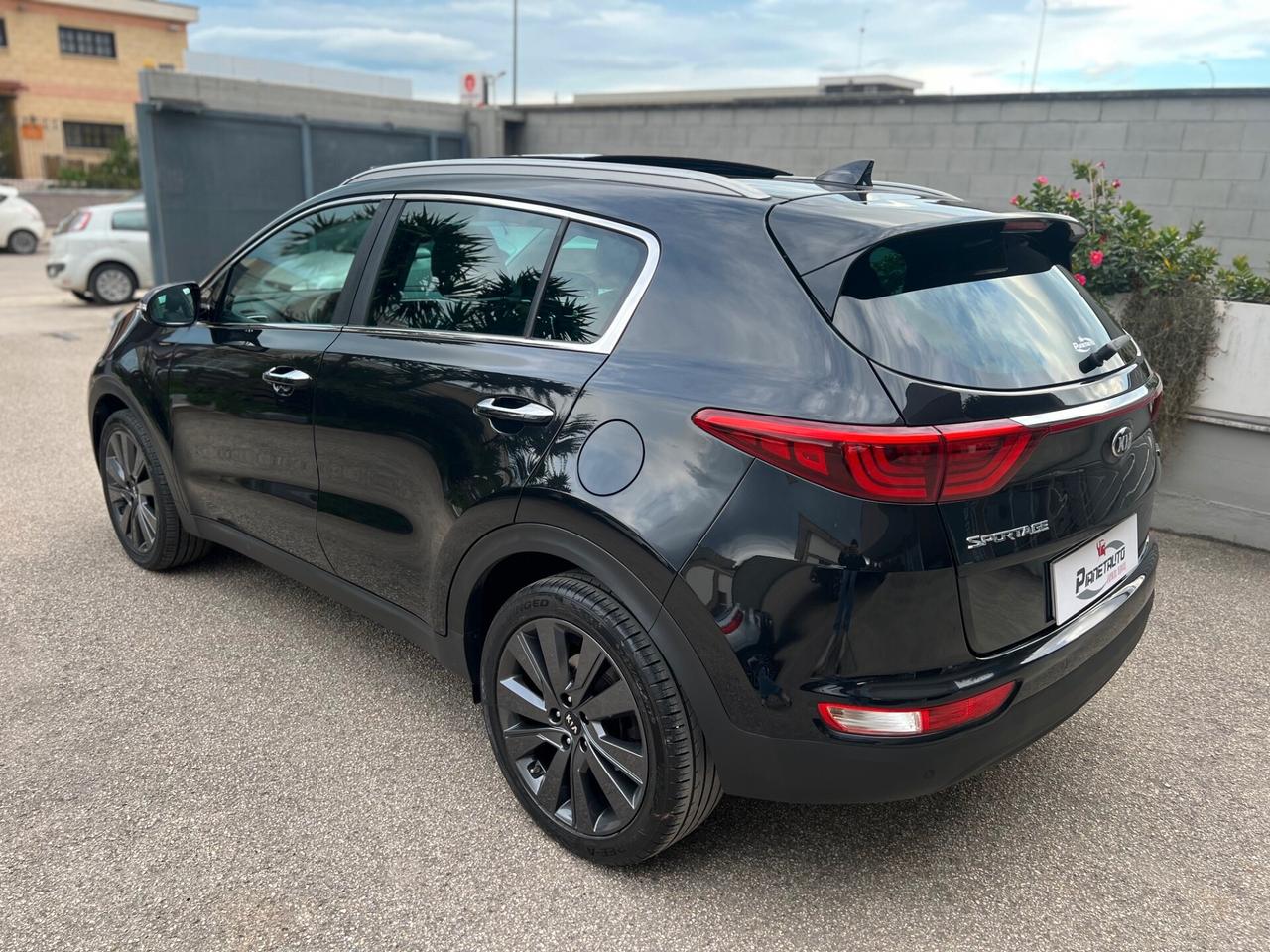 Kia Sportage 1.7 crdi Class Style 2wd 115cv TETTO/XENON/CAMERA