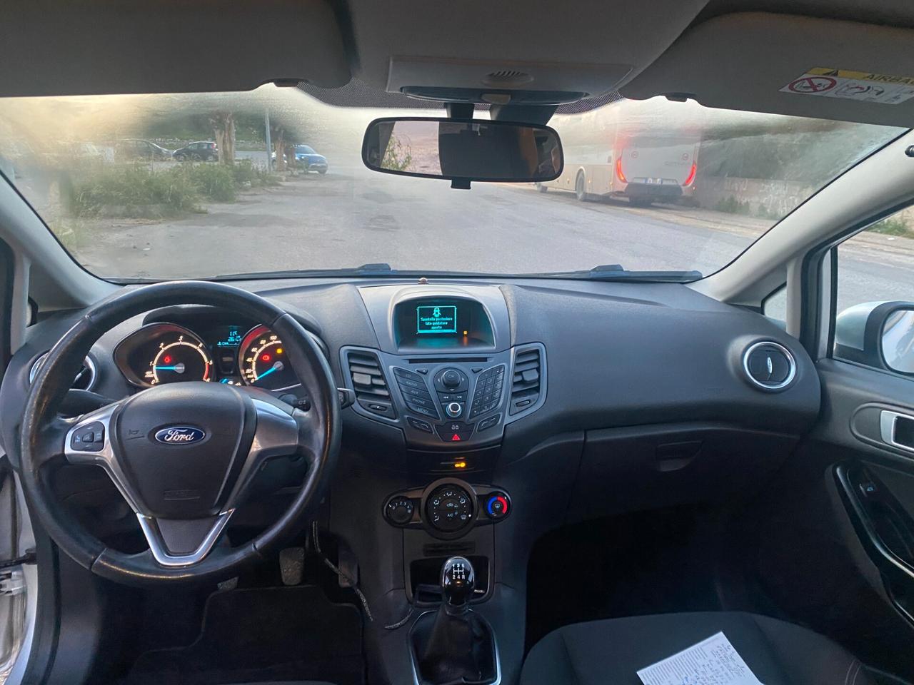 Ford Fiesta 1.5 TDCi 75CV 5 porte