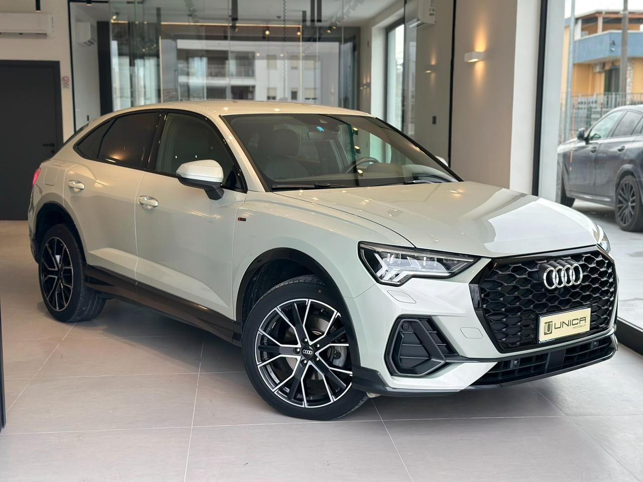 Audi Q3 SPB 35 2.0 tdi 150cv TIPTRONIC 39000KM UNICOPROPRIETARIO