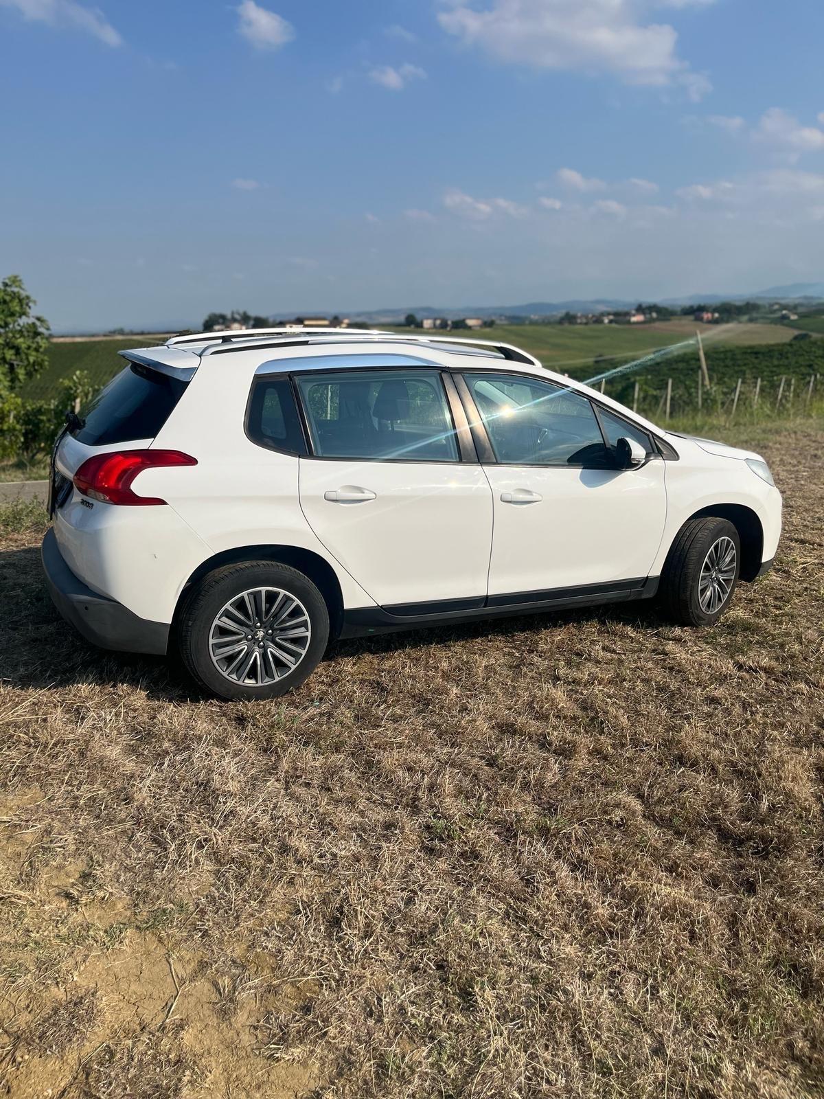 Peugeot 2008 1.2 VTi 82CV Allure