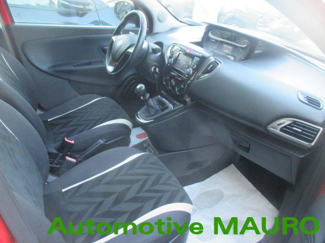 LANCIA Ypsilon 1.2 69 CV 5 porte Gold