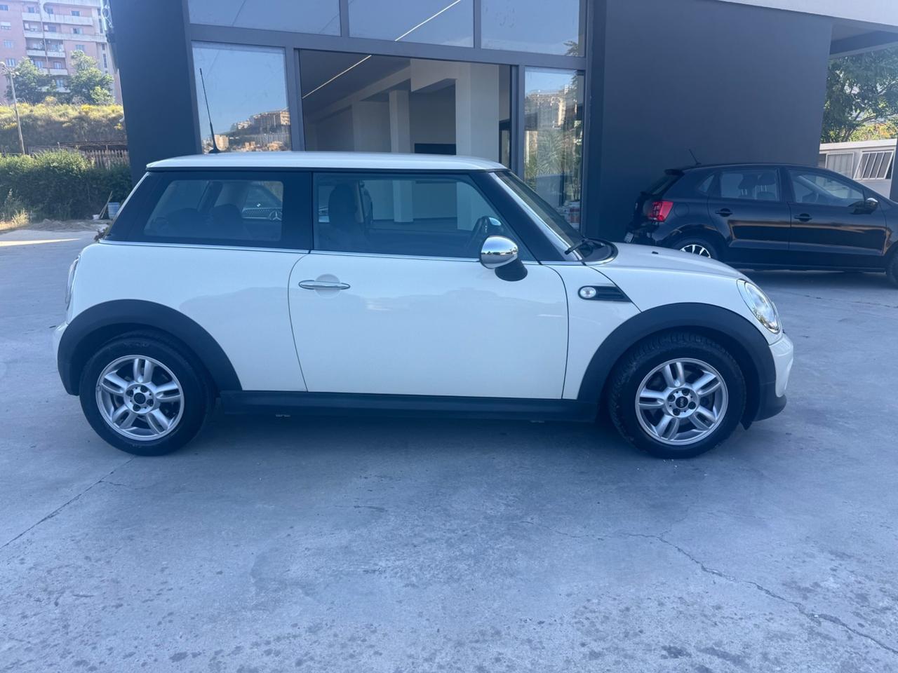 Mini 1.6 16V One (55kW)