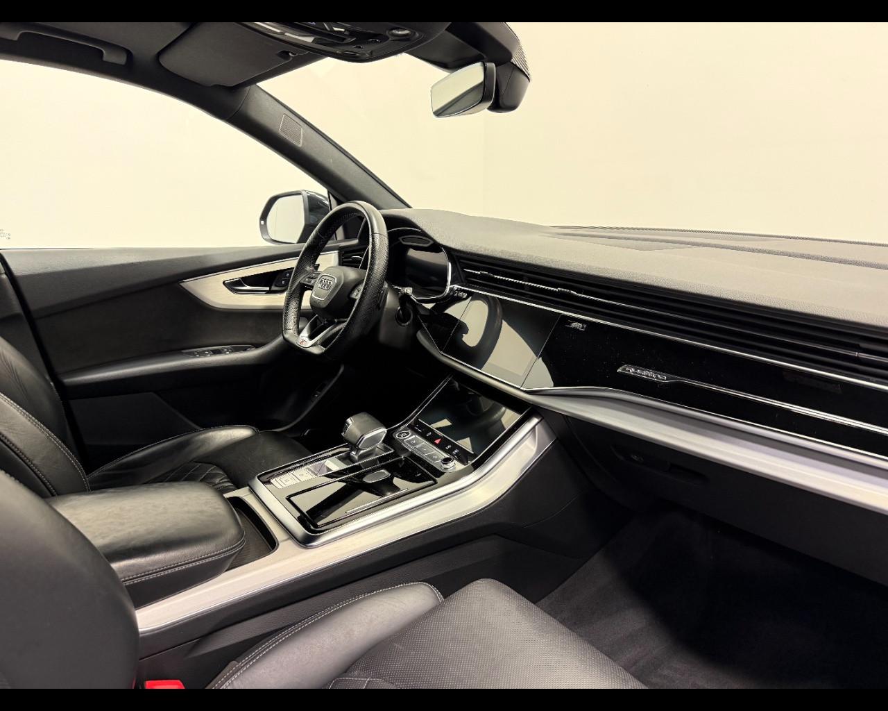 AUDI Q8 50 TDI MHEV QUATTRO TIPTRONIC S LINE
