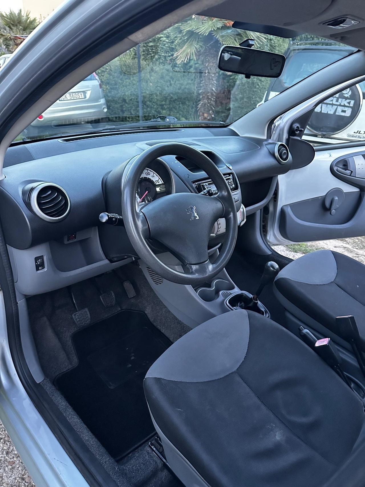 Peugeot 107 1.0 68CV 5p. 110.000 km !!