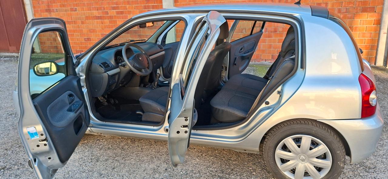 RENAULT CLIO 1.2 5 PORTE X NEOPATENTATI KM 120000