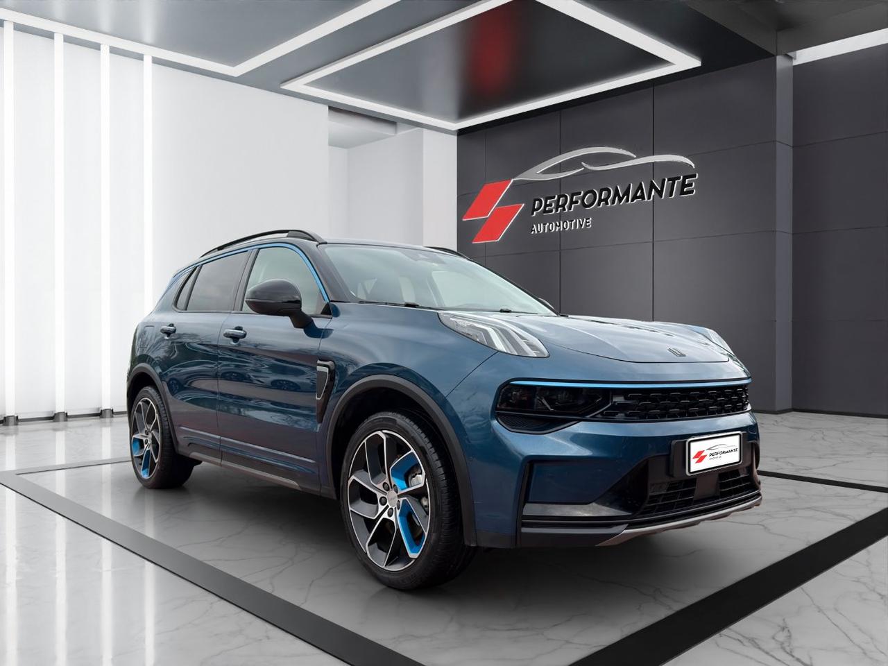 Lynk & Co 01 1.5 td phev auto