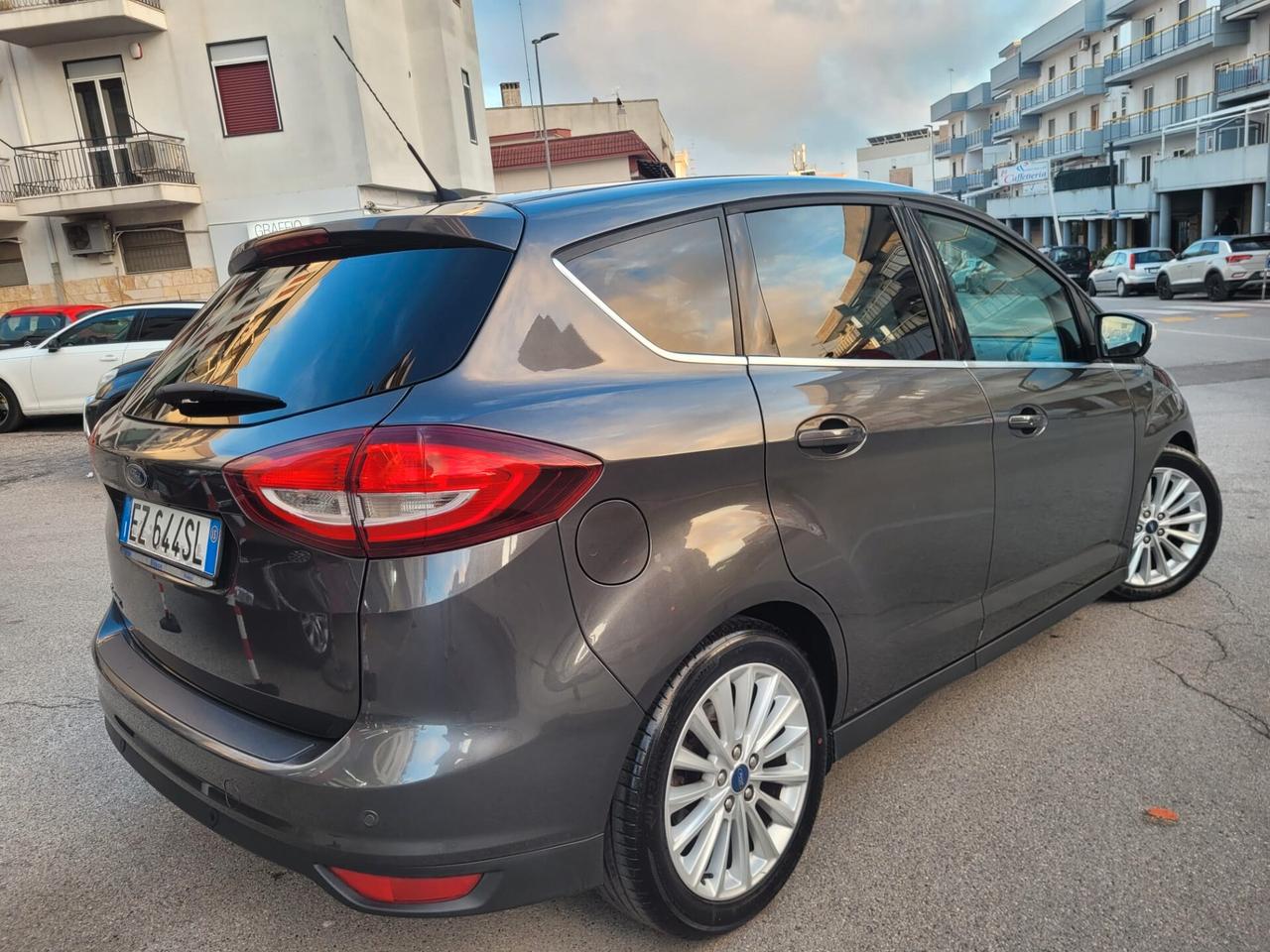 Ford C-Max 1.5 TDCi Titanium * Navi * Garantita 12 Mesi