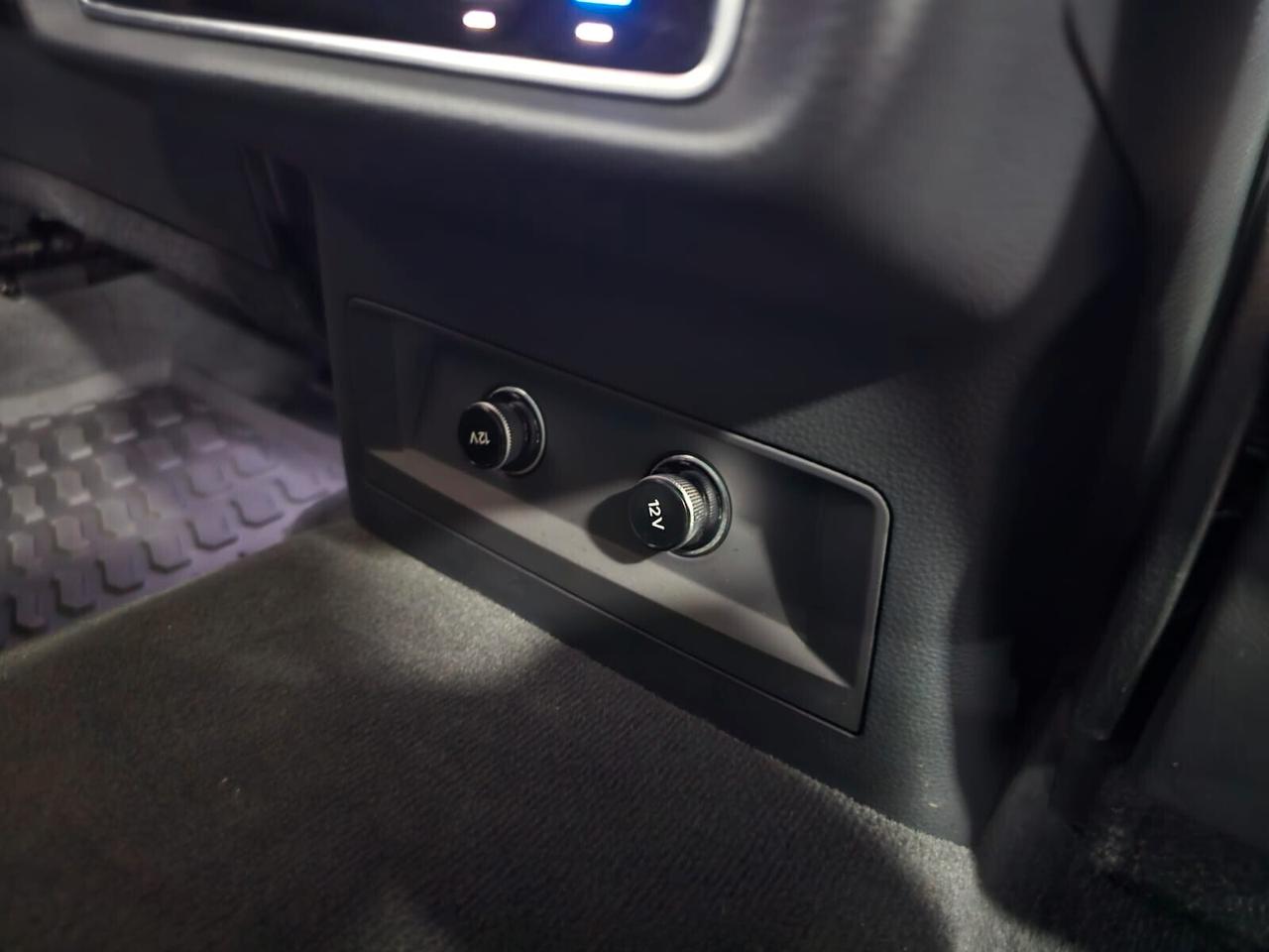 Audi Q8 SQ8 TFSI quattro tiptronic