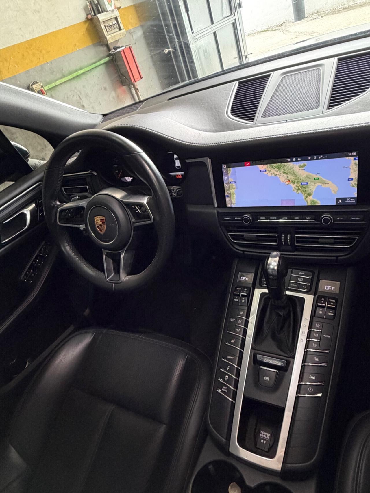 Porsche Macan 2.0 245 CV PASM TETTO 21 PELLE TAGLIANDI PORSCHE