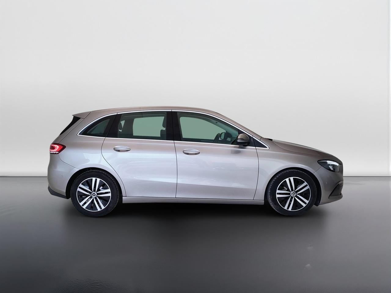 Mercedes-Benz Classe B - W247 2018 - B 180 d Sport Plus auto