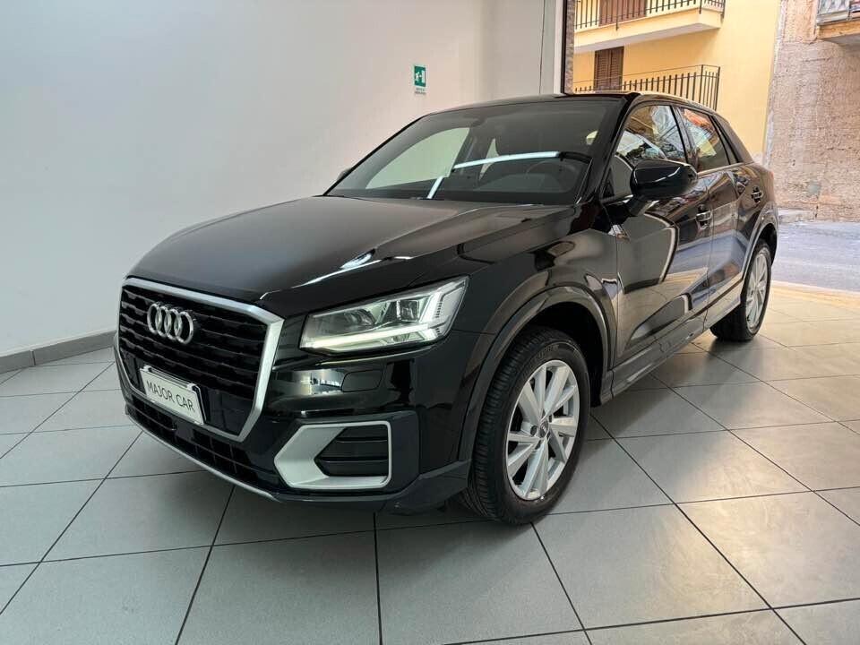 Audi Q2 1.6 TDI Admired 115 CV Manuale