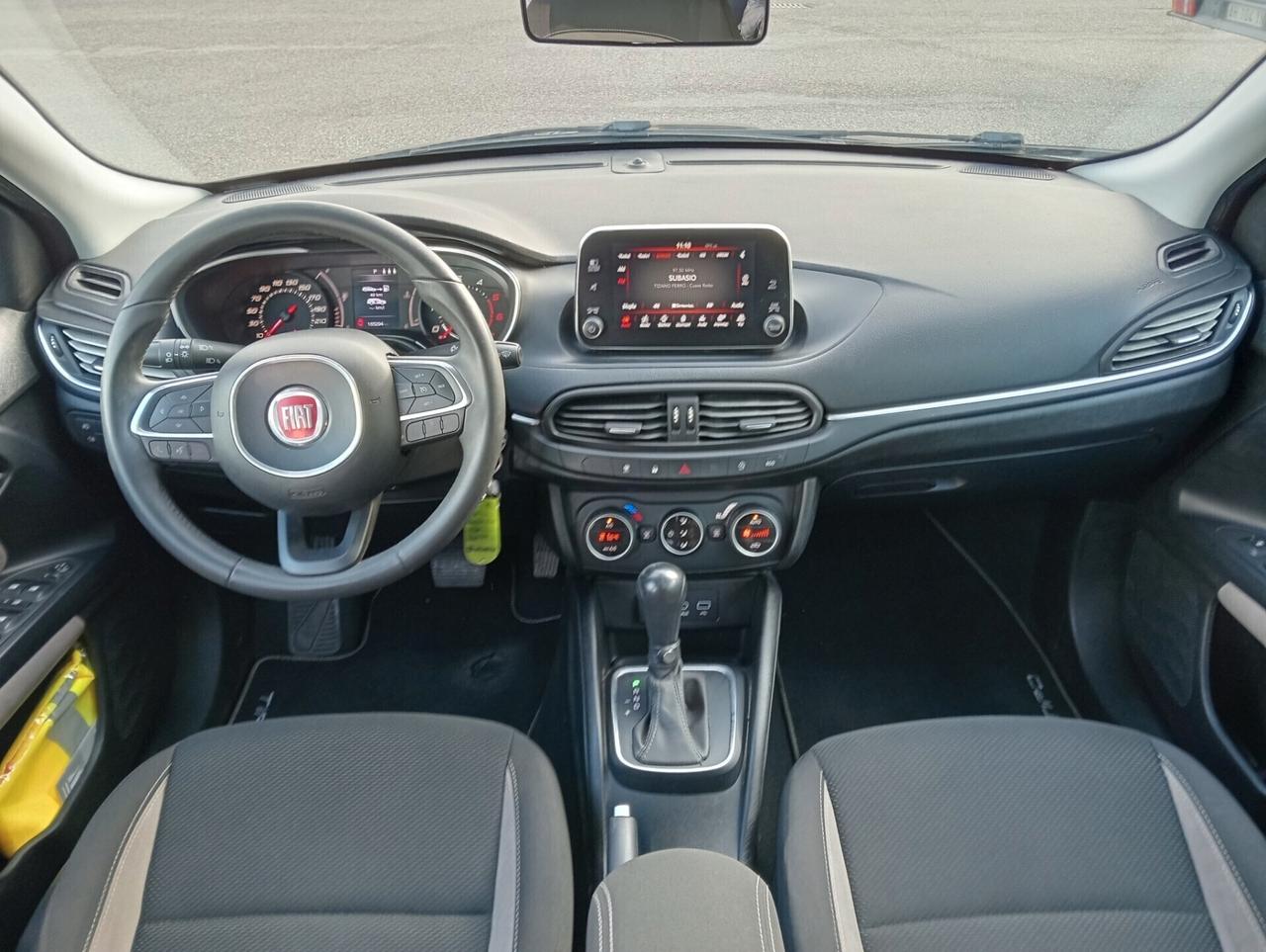 Fiat Tipo SW 1.6 Mjet 120cv DCT Lounge