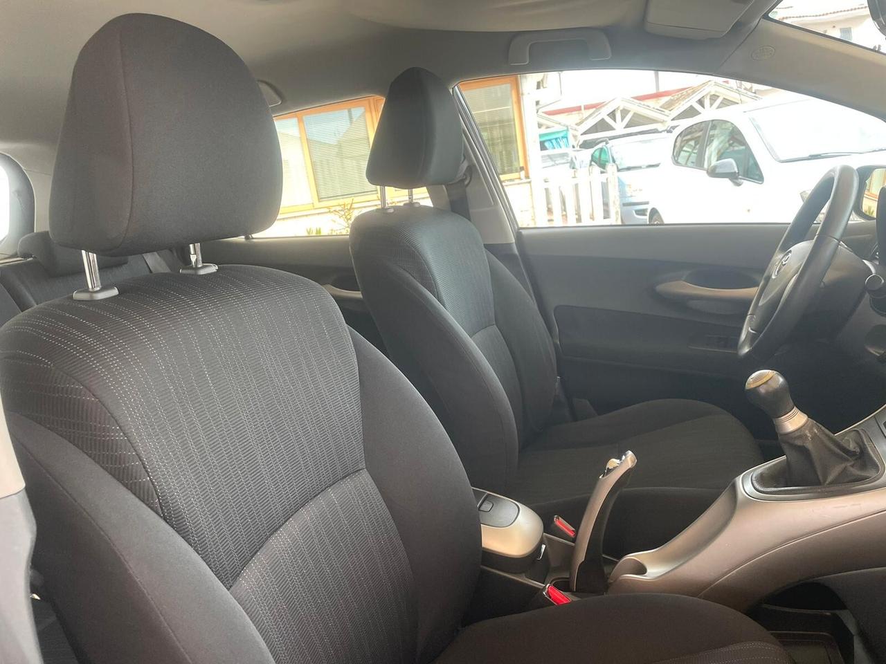 Toyota Auris 1.4 D-4D 5 porte Sol