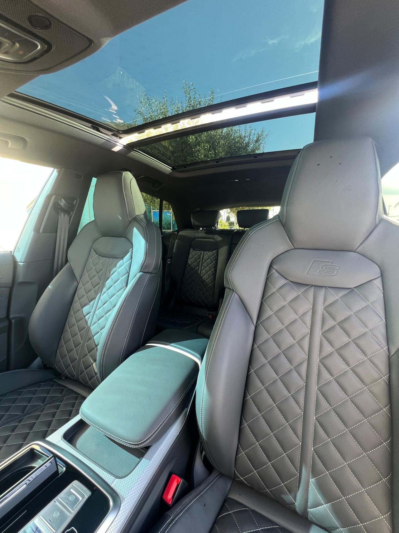 Audi Q8 SUV TDI quattro 210 kW tiptronic S line edition Possibilità noleggio no scoring