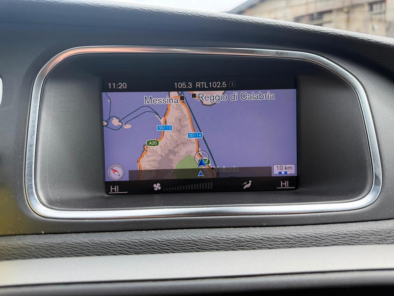 Volvo V40 D2 DISPLAY/NAVI