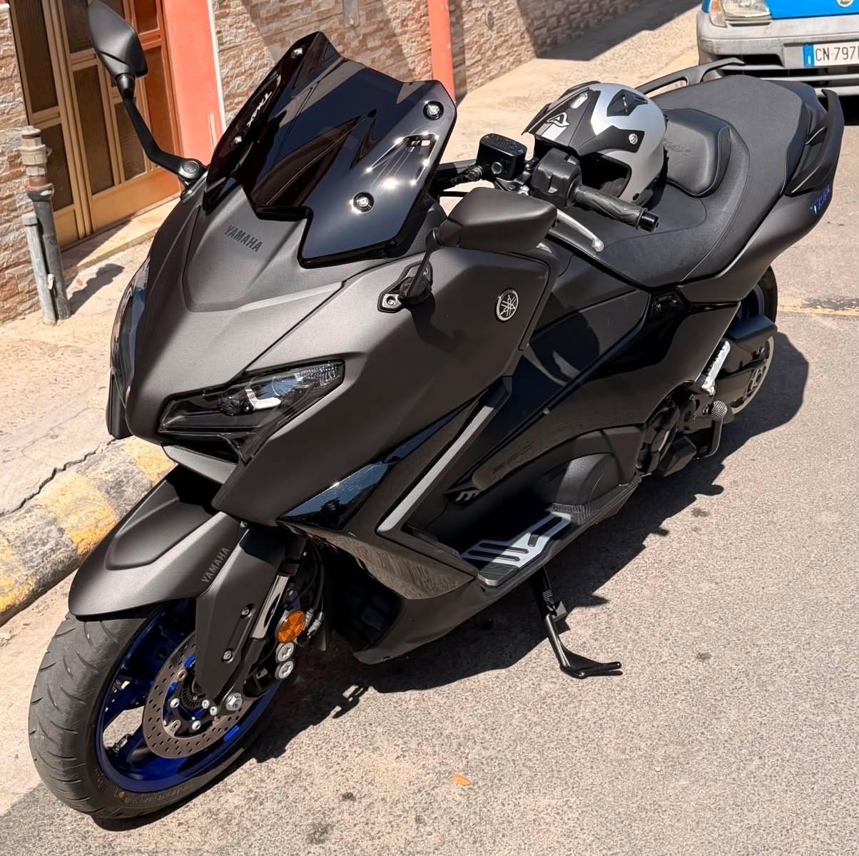 Yamaha TMAX 560 Base