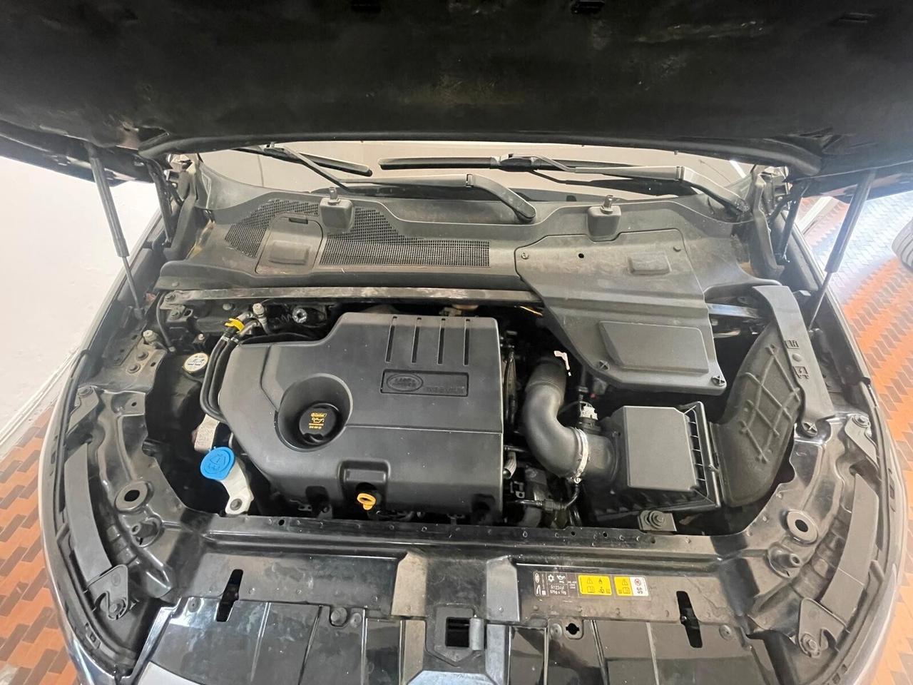 Land Rover Discovery Sport 2.0 eD4 150 CV 2WD