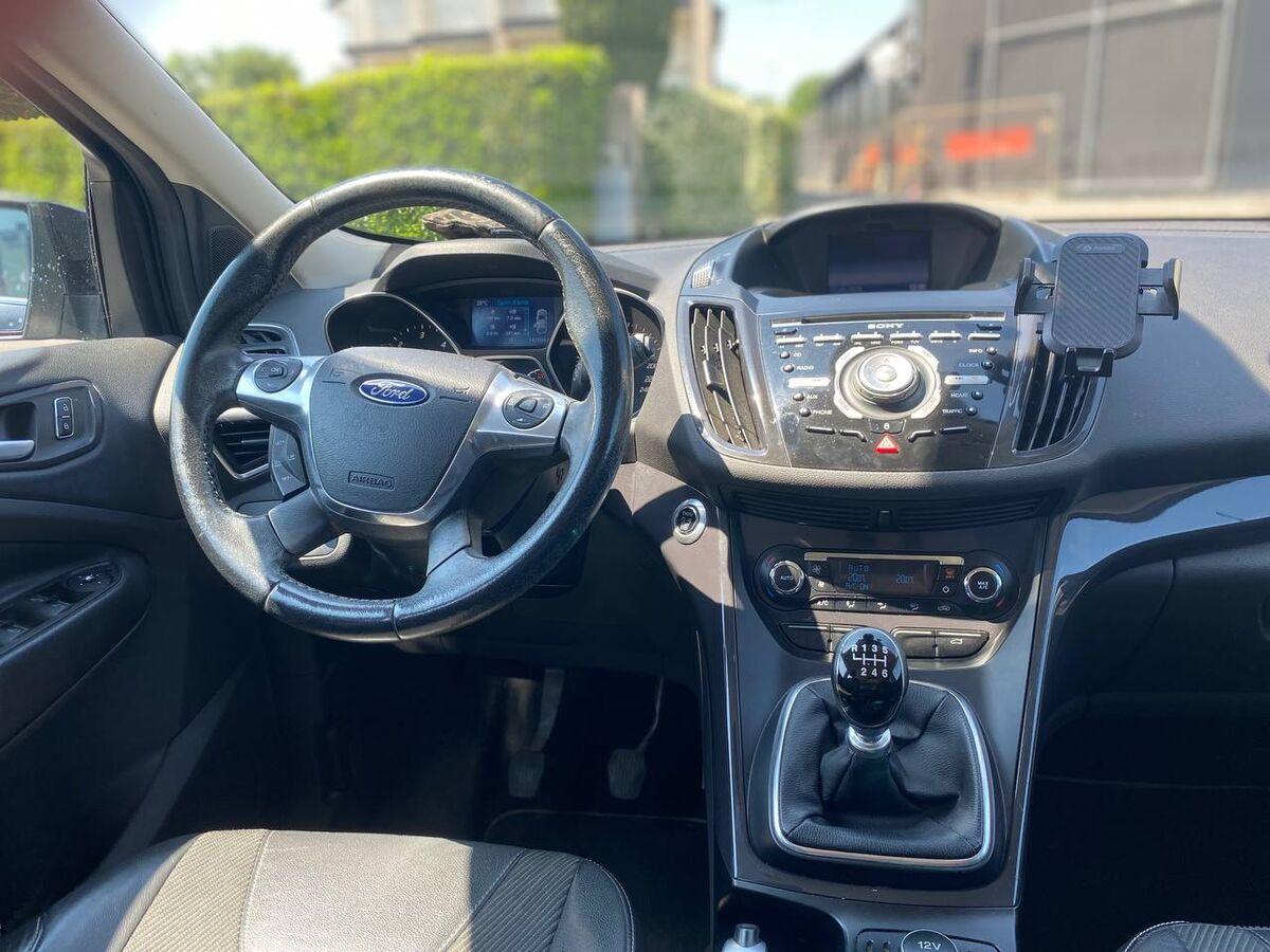 Ford Kuga 2.0 tdci Titanium 2wd 140cv