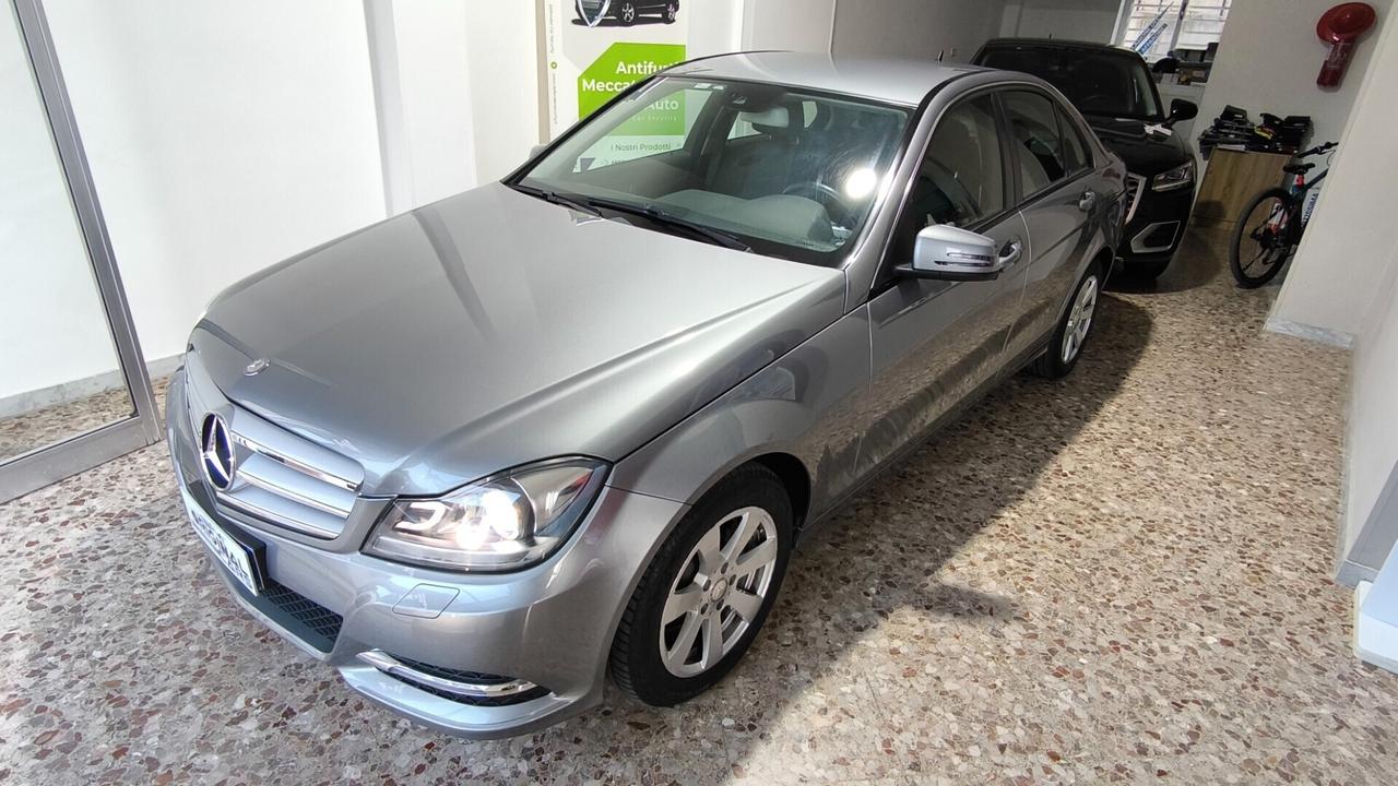 Mercedes-benz C 200 CDI BlueEFFICIENCY Avantgarde
