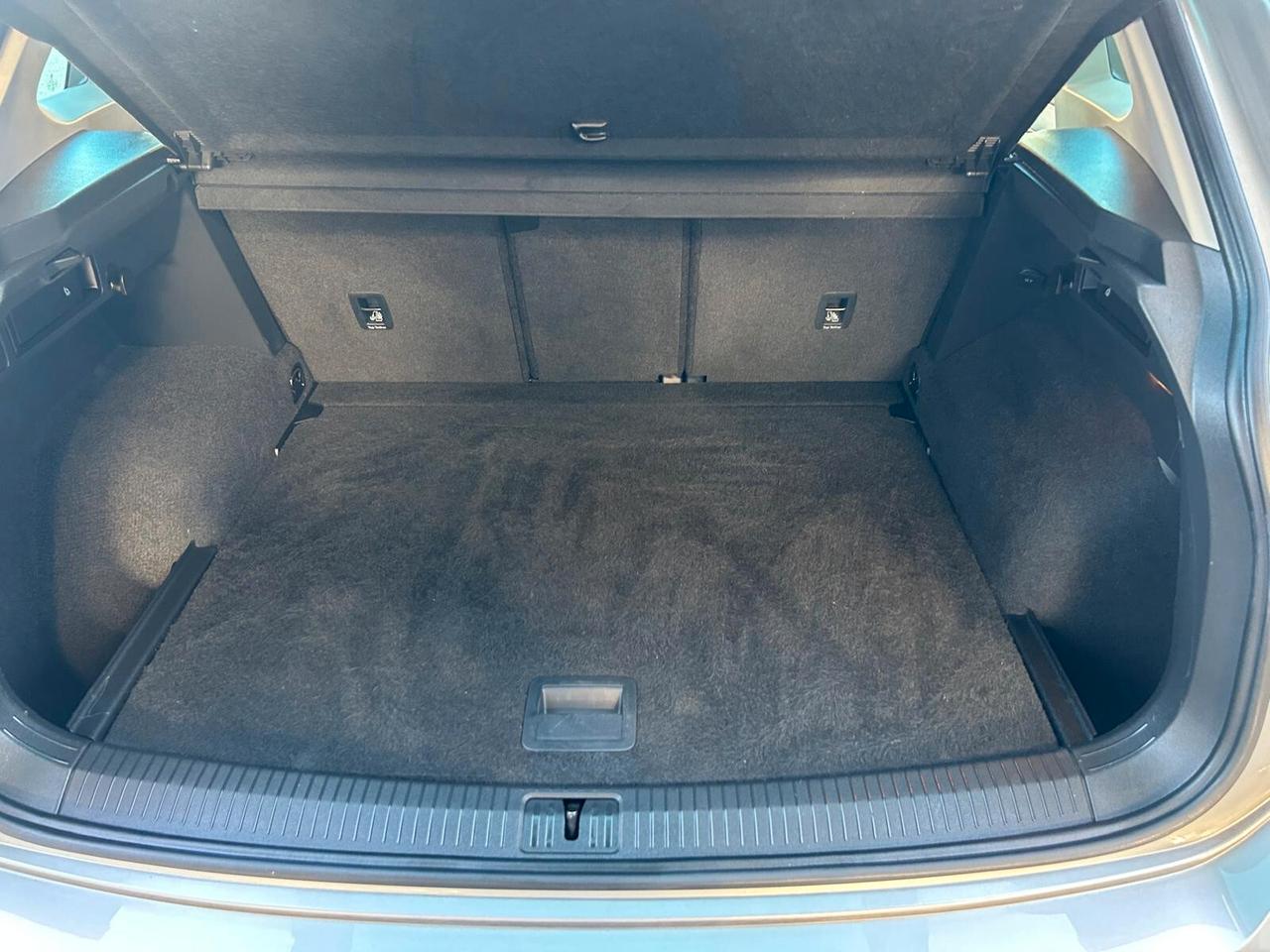 Volkswagen Tiguan 2.0 TDI SCR DSG R-LINE