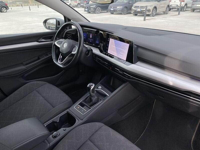 Volkswagen Golf 8 Life 2.0 TDI 115CV