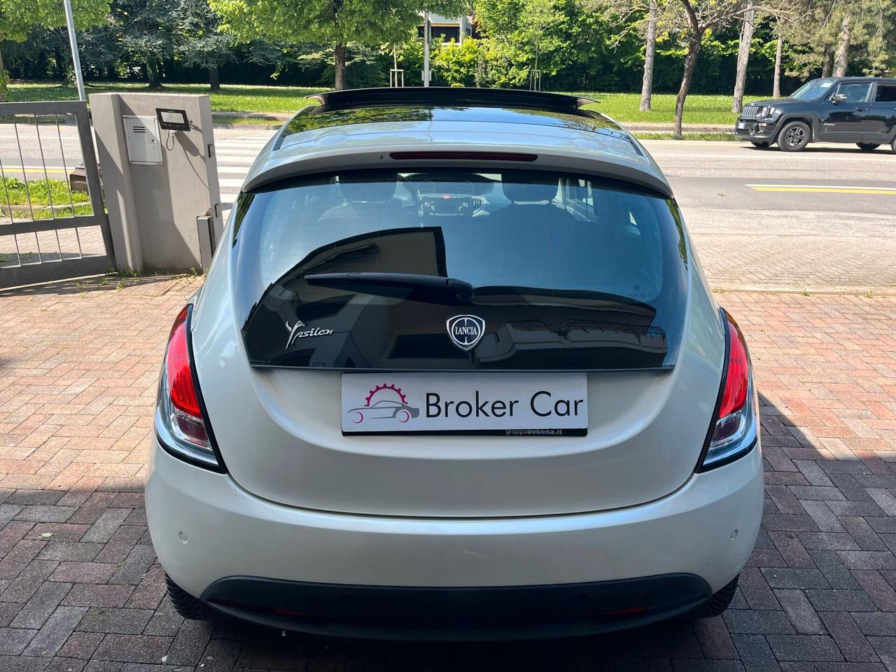 Lancia Ypsilon 1.2 69 CV 5 porte S&S Platinum