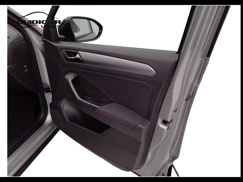 VOLKSWAGEN T-Roc 2022 - T-Roc 1.5 tsi Edition Plus dsg