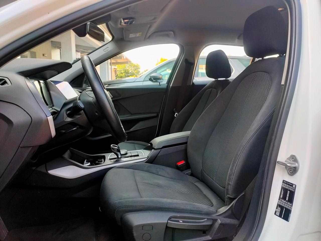 Bmw 116 116d 5p. Business Advantage NEOPATENTATI IVA DEDUCIBILE