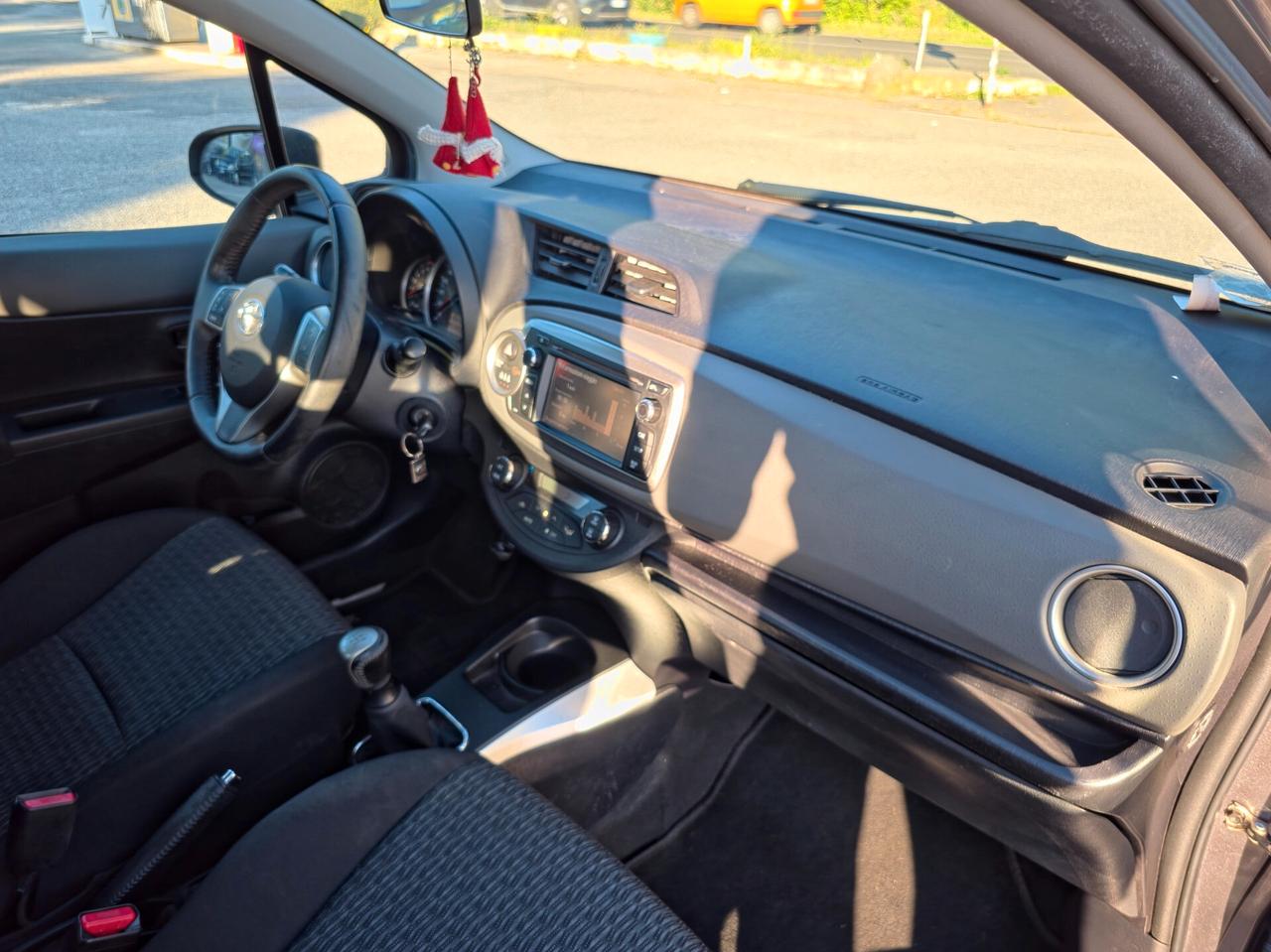 Toyota Yaris 1.0 5 porte Lounge CV-69 E5B Manuale NEO 2014
