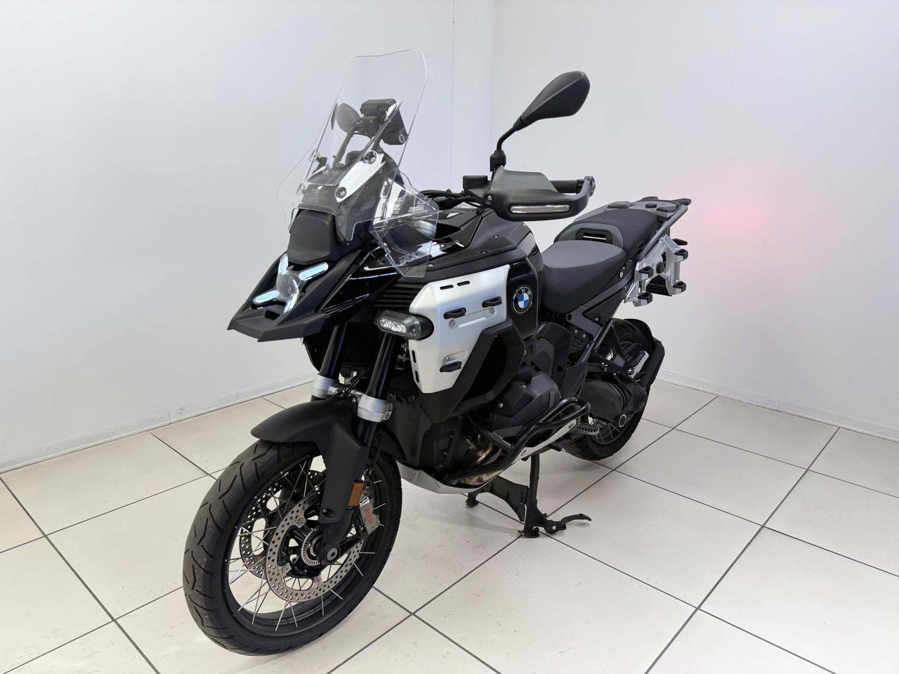 BMW R 1300 GS Adventure Triple Black