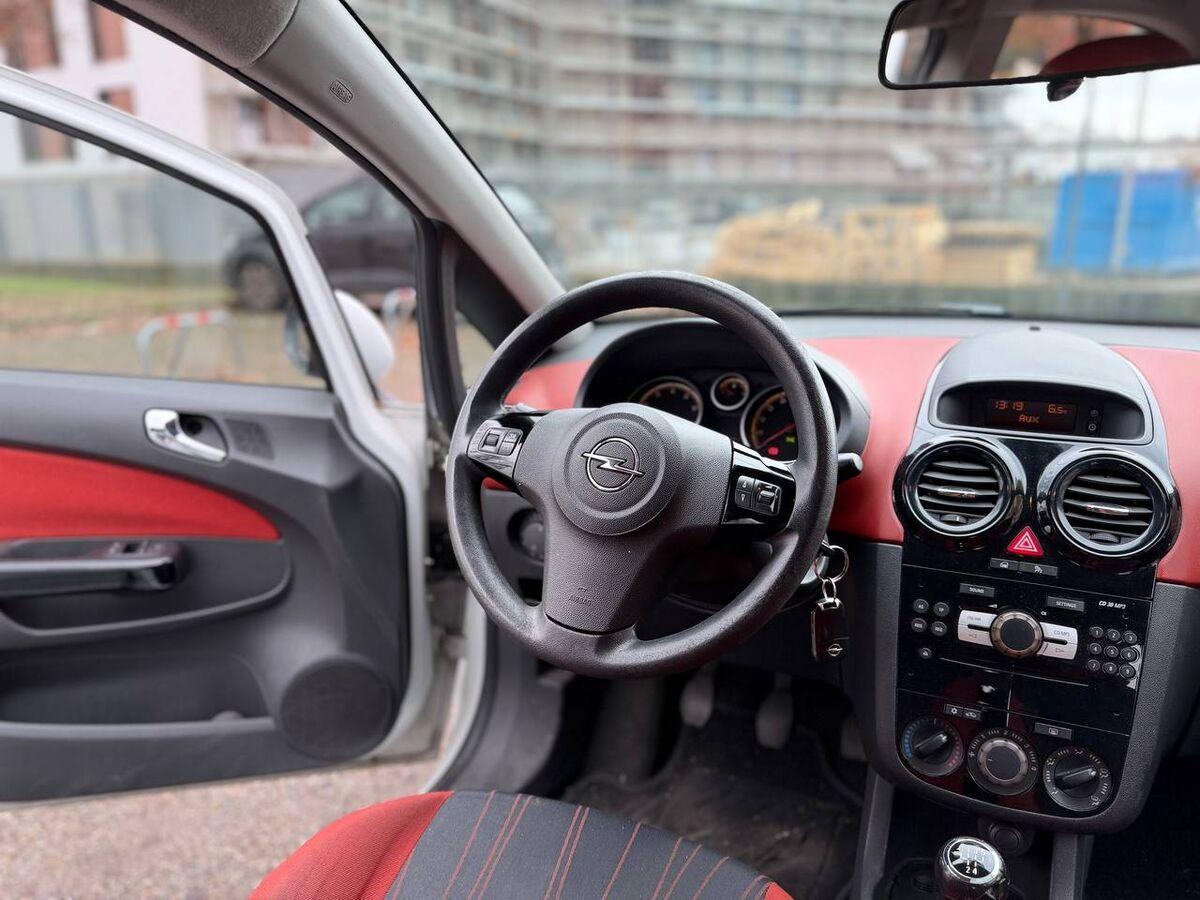 Opel Corsa 1.2 Enjoy 5p