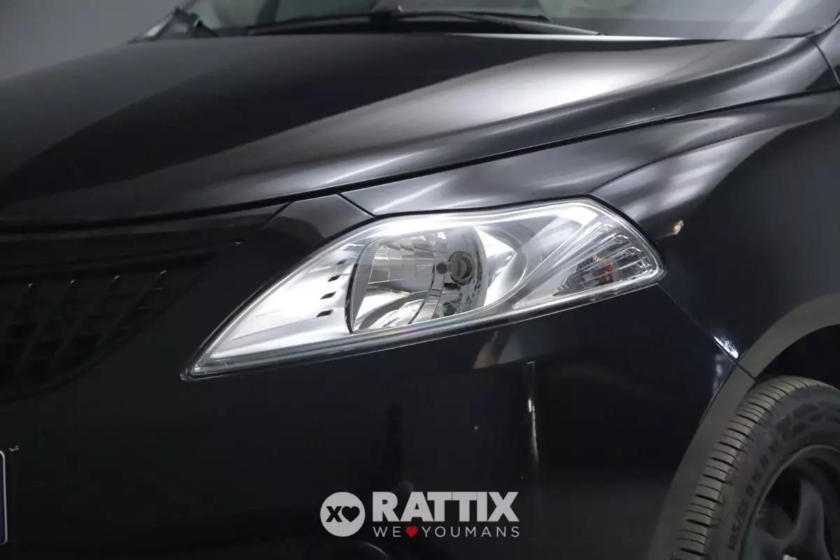Lancia Ypsilon 1.0 Firefly Hybrid 70CV Silver 5p.ti