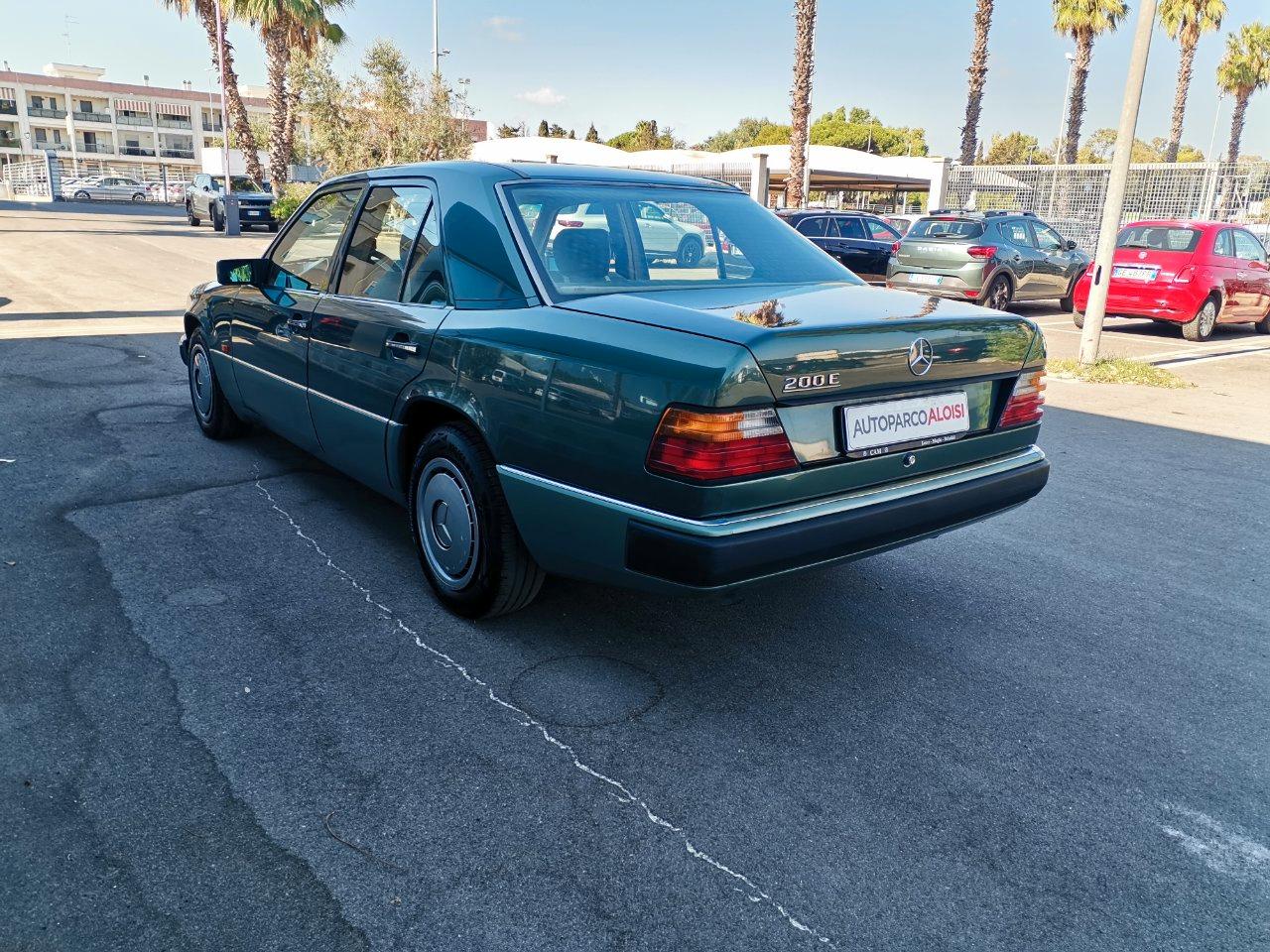 Mercedes E 200 E Berlina