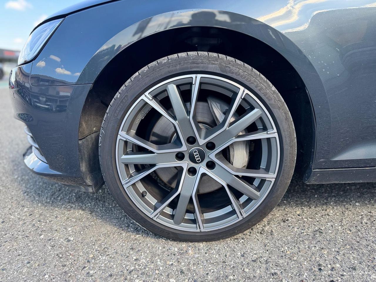 Audi A4 Business 3.0 45 TDI #6681