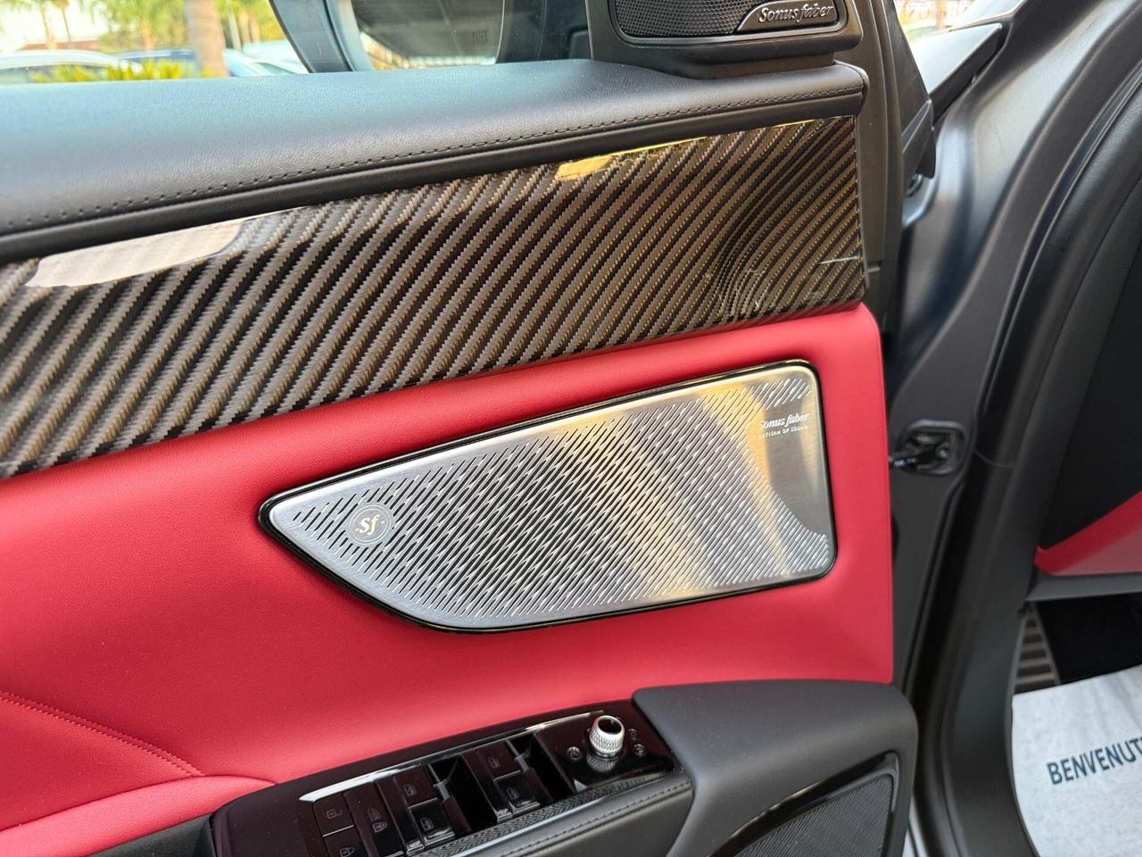 Maserati Grecale MHEV 330 CV AWD Modena Tetto Sonos Faber Grigio Lava