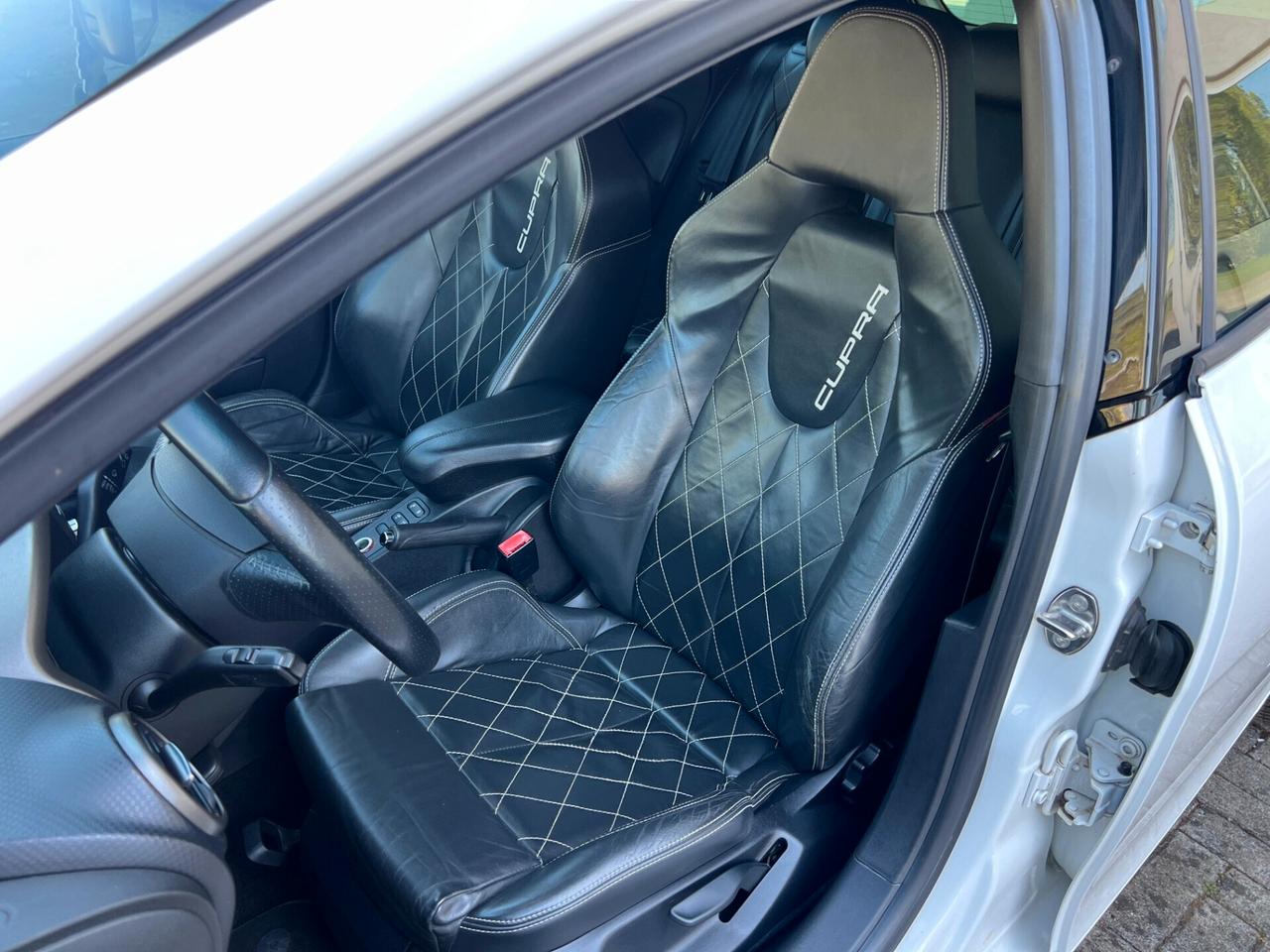 Seat Leon 2.0 TSI Cupra R 265CV