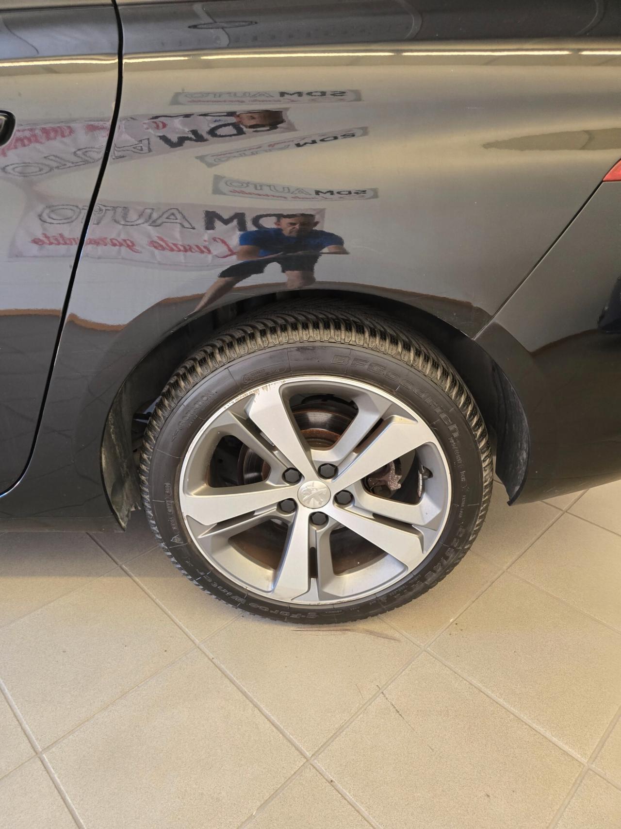 Peugeot 308 BlueHDi 120 S&S SW Active