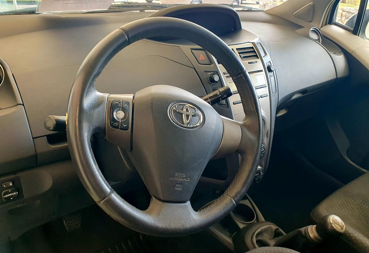 Toyota Yaris 1.0 BENZ. - 2011 - KM. 160.000