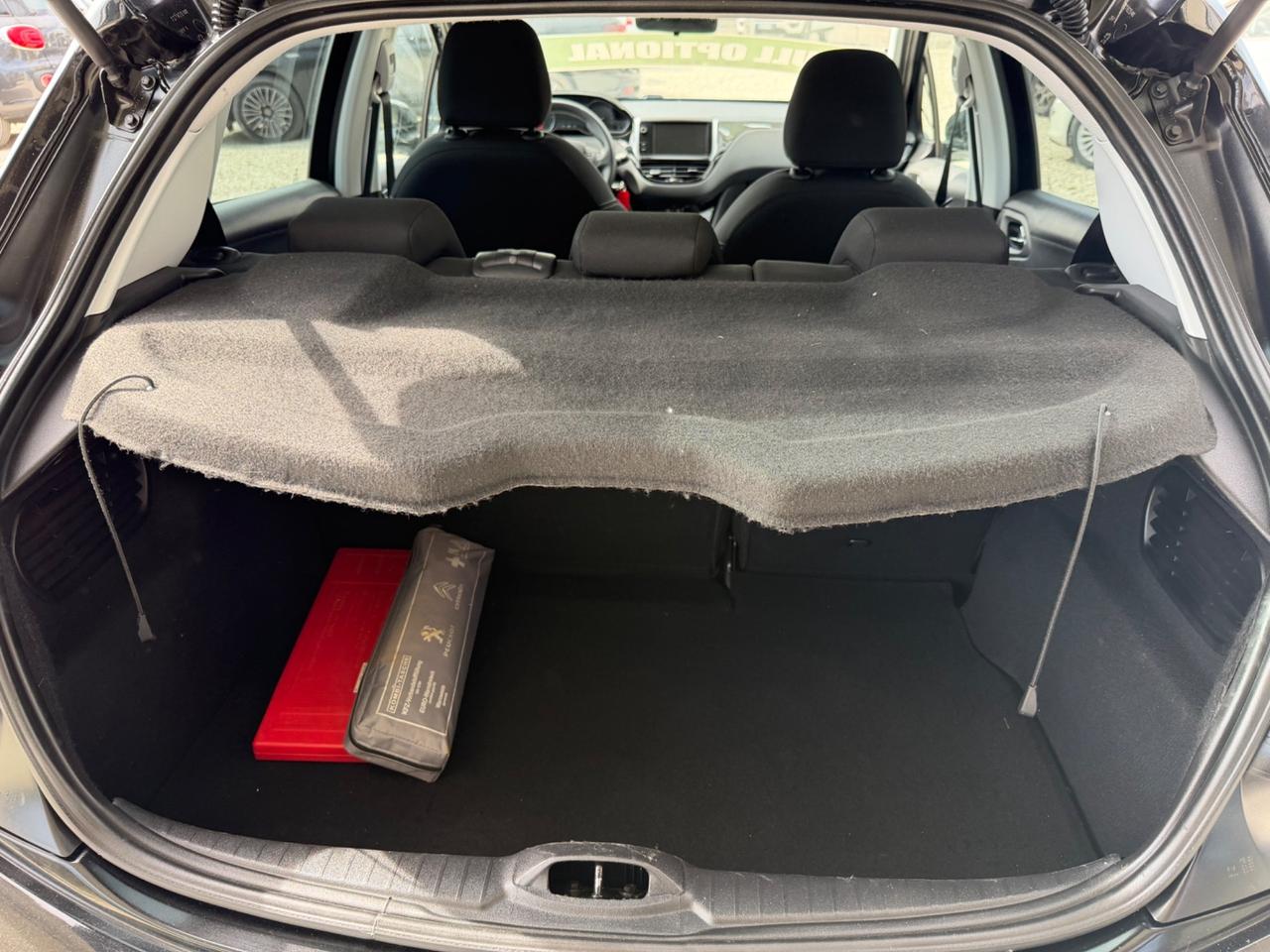 Peugeot 208 PureTech 82 5 porte Allure