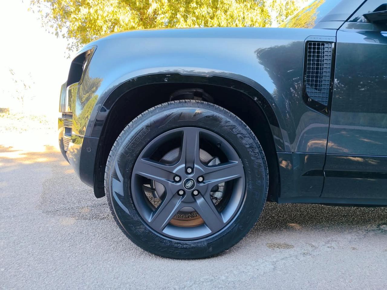 Land Rover Defender 110 3.0D I6 200 CV AWD Auto X-Dynamic SE