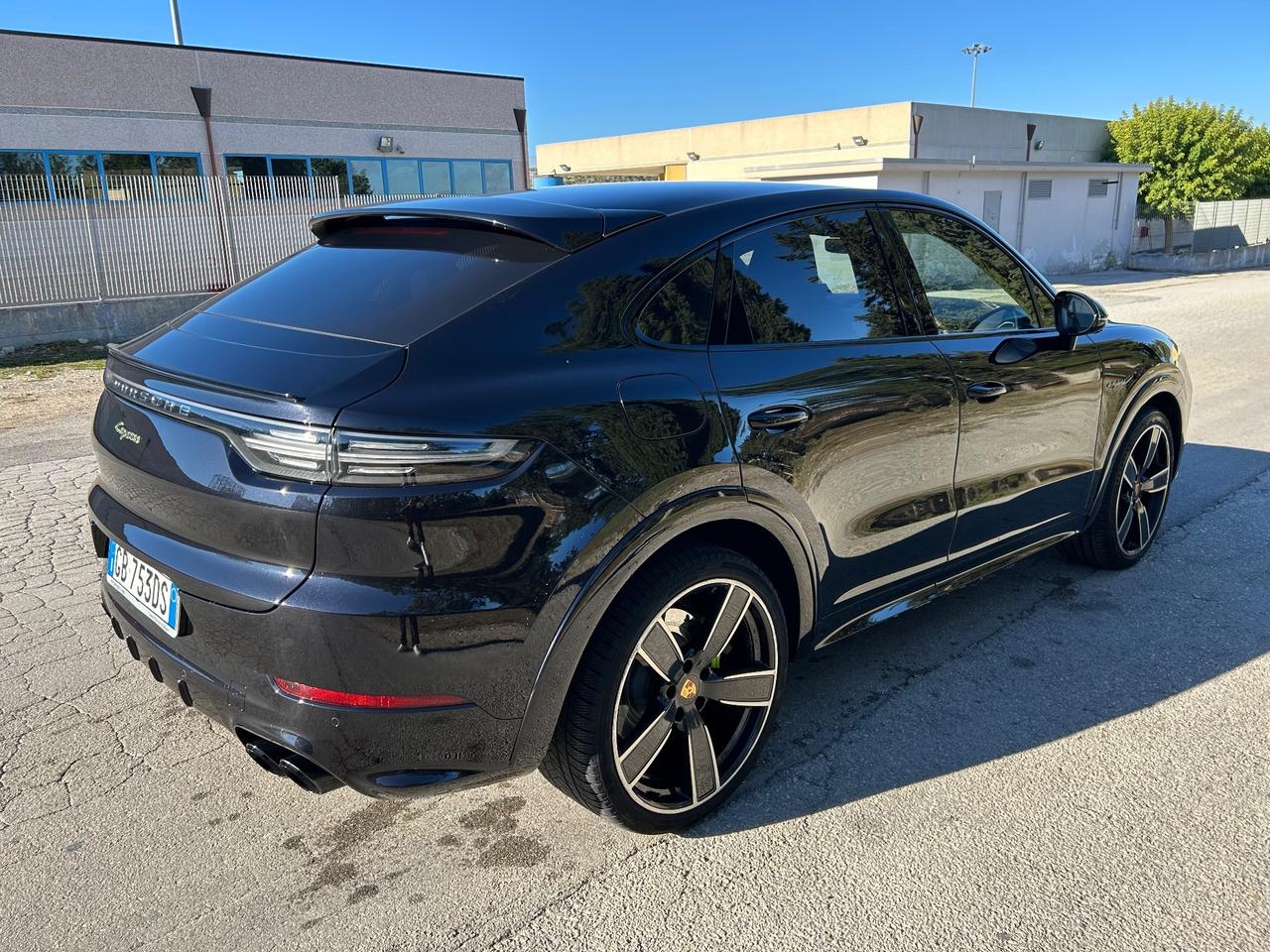 Porsche Cayenne Coupé 3.0 V6 E-Hybrid STRAFULL CERTIFICATA