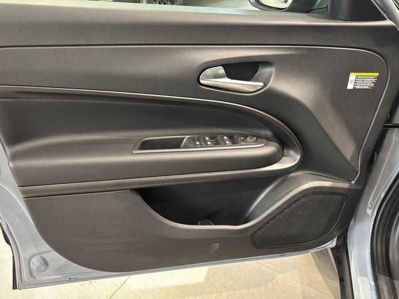 Jeep Avenger e-Hybrid Avenger 1.2 Turbo MHEV Altitude Tech & Sky