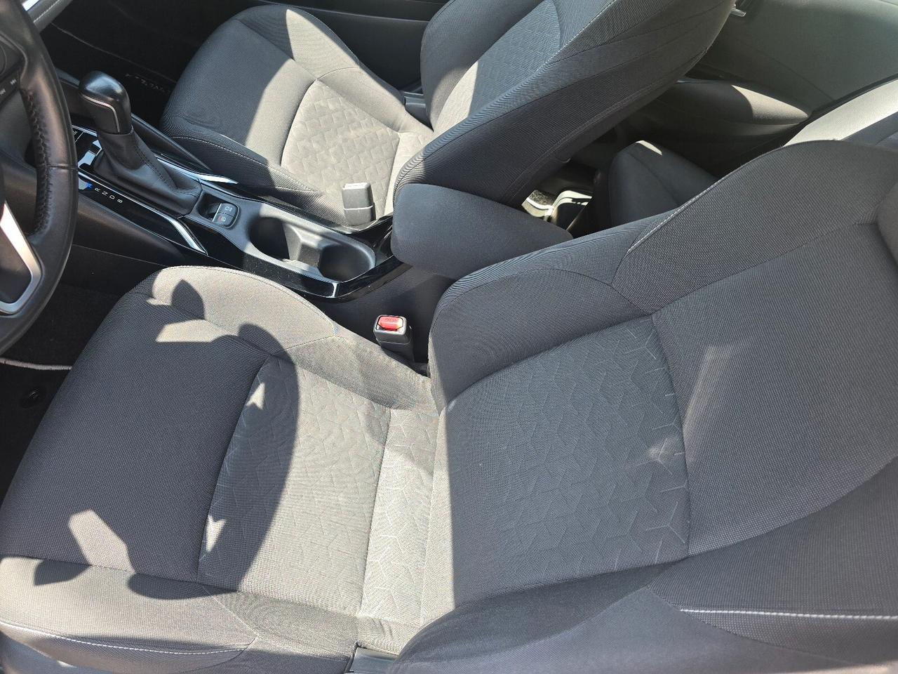 Toyota Corolla 1.8 Hybrid Business